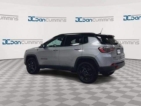 Used 2023 Jeep Compass Trailhawk image 6