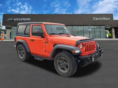 Used 2019 Jeep Wrangler Sport AWD/4WD image 3