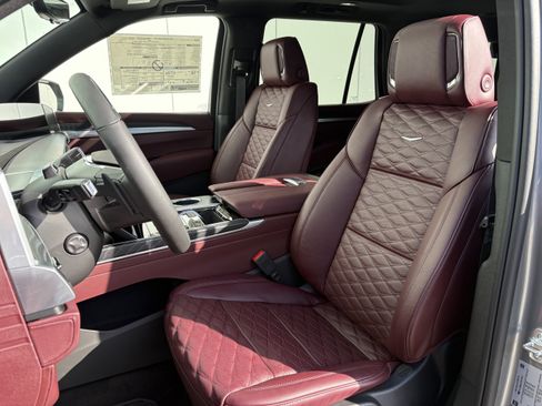 New 2026 Cadillac Escalade Luxury image 13