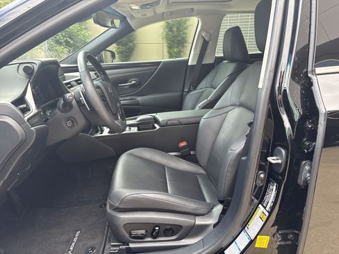 Used 2021 Lexus ES 250 w/ Premium Package AWD/4WD image 16