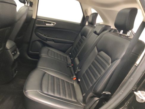 Used 2019 Ford Edge SEL w/ Equipment Group 201A FWD image 18