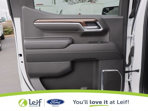 Used 2025 GMC Sierra 1500 Elevation image 26