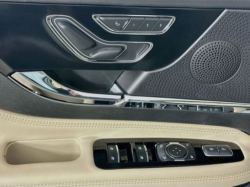 New 2026 Lincoln Corsair Premiere image 18