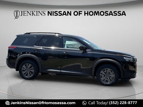 New 2026 Nissan Pathfinder SV w/ Cargo Package FWD image 2