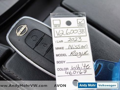 Used 2023 Nissan Rogue SV image 32