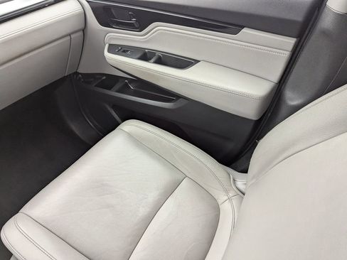 Used 2022 Honda Odyssey Touring image 14