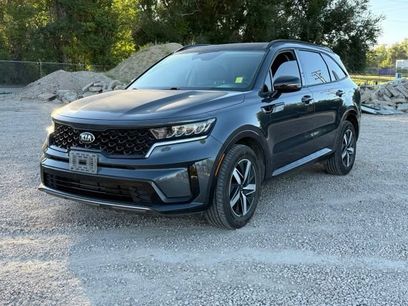 Used 2021 Kia Sorento S w/ Panoramic Sunroof Package