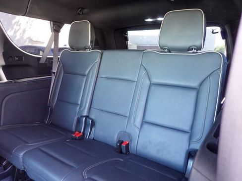 Used 2024 Chevrolet Suburban Premier AWD/4WD image 26