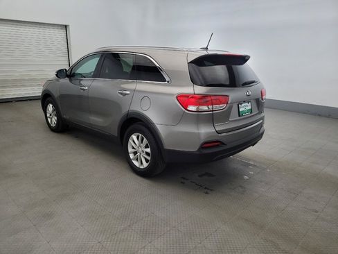 Used 2017 Kia Sorento AWD image 5