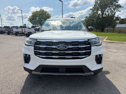 New 2026 Ford Explorer Active w/ Active Comfort Package RWD image 2
