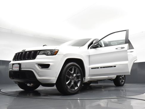 Used 2021 Jeep Grand Cherokee Limited w/ Quick Order Package 28K 80th AWD/4WD image 35