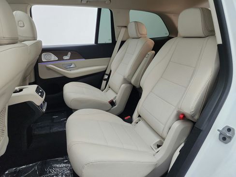 Certified 2024 Mercedes-Benz GLS 450 4MATIC image 16