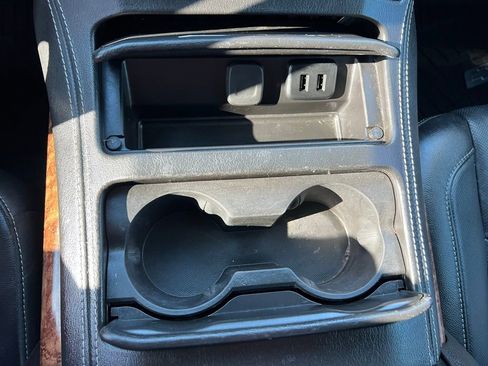 Used 2019 Chevrolet Suburban Premier image 35