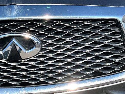 Used 2017 INFINITI Q60 3.0t Sport image 11