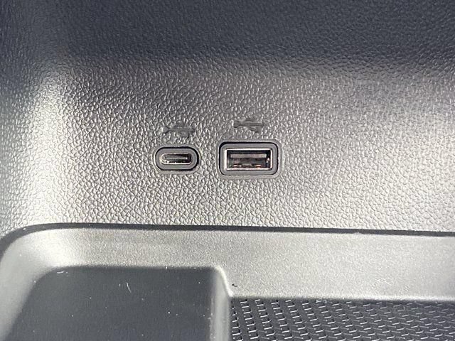 New 2026 Chevrolet Traverse High Country w/ LPO, Floor Liner Package FWD image 17