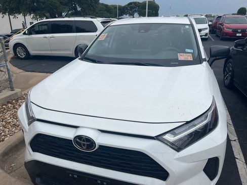 Used 2024 Toyota RAV4 LE FWD image 2