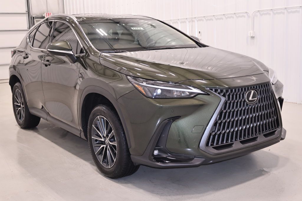 Used 2025 Lexus NX 350 AWD image 3