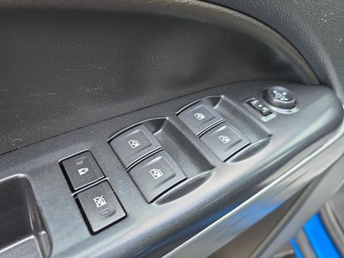 Used 2022 Chevrolet Colorado LT w/ LT Convenience Package image 18