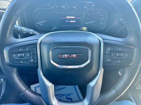 Used 2022 GMC Sierra 2500 SLT w/ SLT Premium Package image 21