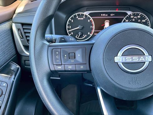 Certified 2023 Nissan Rogue S image 18