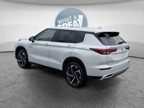 Used 2025 Mitsubishi Outlander SE AWD/4WD image 6