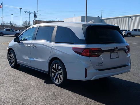 New 2026 Honda Odyssey EX-L image 6