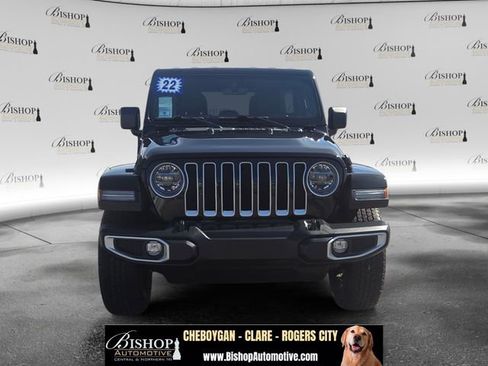 Used 2022 Jeep Wrangler Unlimited Sahara w/ LED Lighting Group AWD/4WD image 20