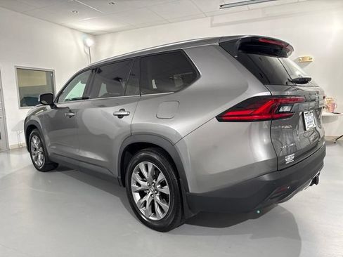 Used 2025 Toyota Grand Highlander AWD Hybrid image 5