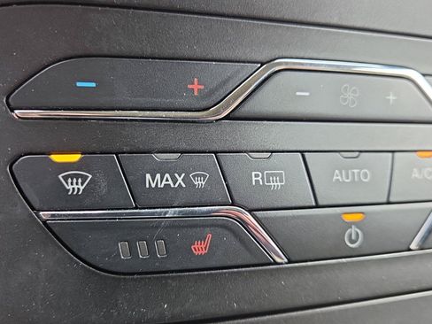 Used 2020 Ford Edge SEL w/ Convenience Package AWD/4WD image 33