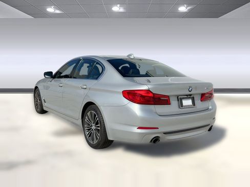 Used 2019 BMW 530i image 3