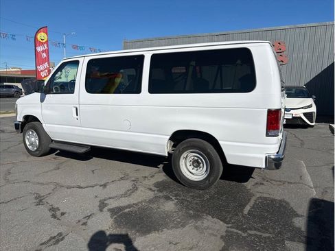 Used 2013 Ford E-150 and Econoline 150 Wagon RWD image 13