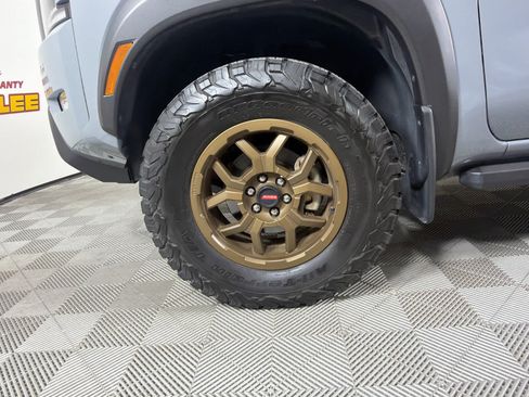 Certified 2023 Nissan Frontier PRO-4X w/ Tow Package AWD/4WD image 10