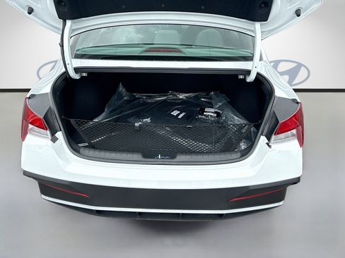 New 2026 Hyundai Elantra Sport FWD image 18