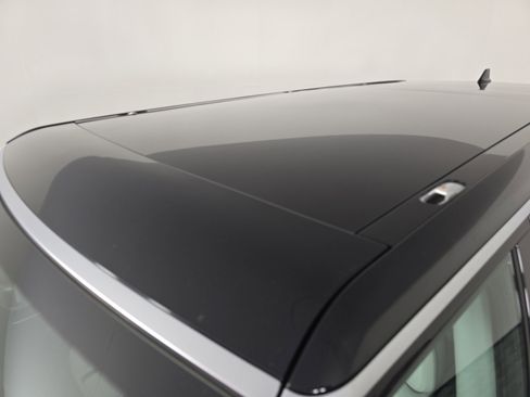 Used 2023 Rivian R1S Adventure image 13