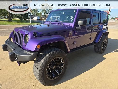 Used 2017 Jeep Wrangler Unlimited Sahara AWD/4WD image 4