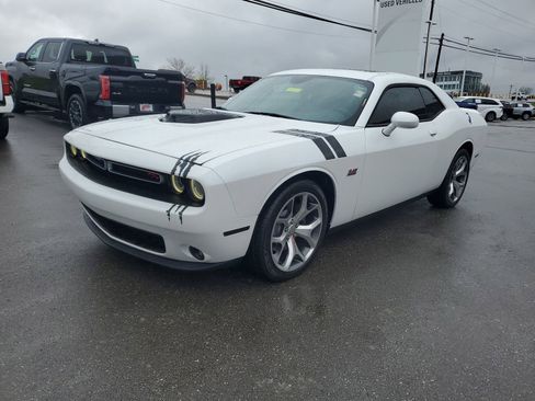 Used 2015 Dodge Challenger R/T Plus image 2