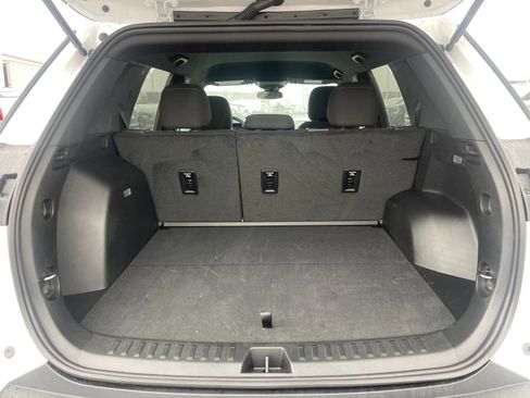 Used 2026 Chevrolet Equinox LT image 17