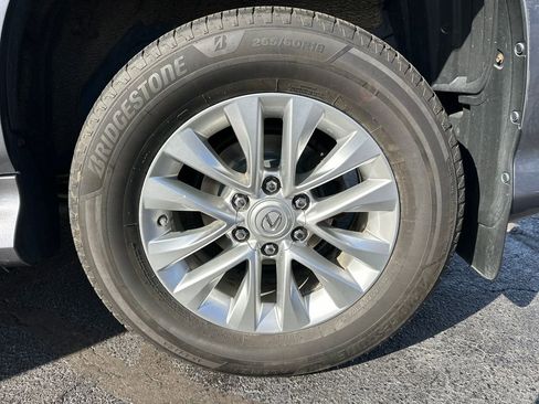 Used 2015 Lexus GX 460 w/ Premium Package image 27