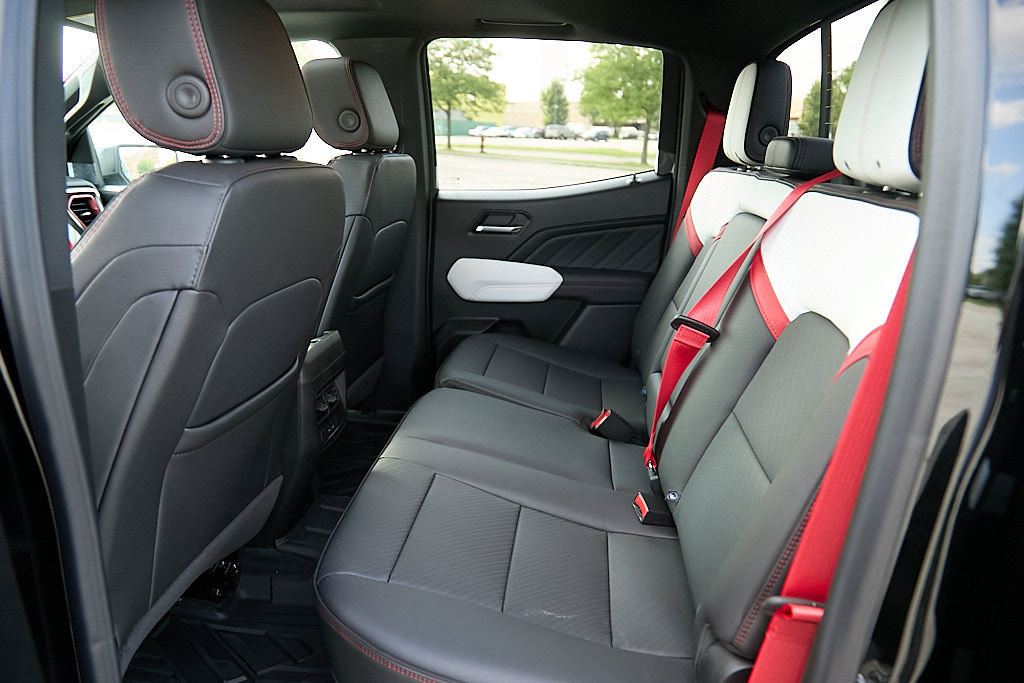 New 2026 GMC Canyon AT4X AWD/4WD image 37