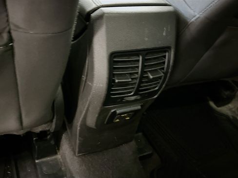 Used 2016 Ford Escape SE w/ Equipment Group 201A AWD/4WD image 28