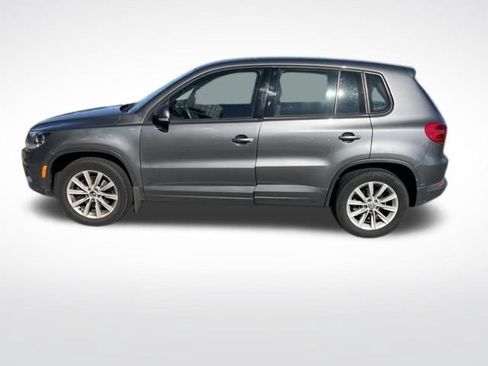 Used 2017 Volkswagen Tiguan Limited w/ Alloy Wheels Package AWD/4WD image 4