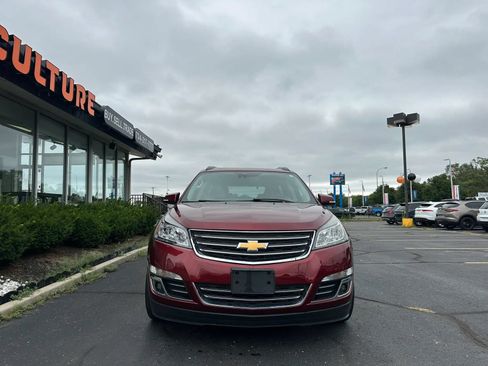 Used 2017 Chevrolet Traverse Premier AWD/4WD image 2