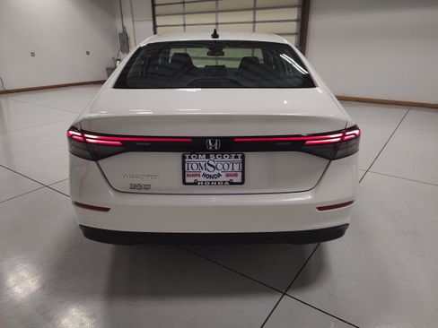 New 2026 Honda Accord SE image 12