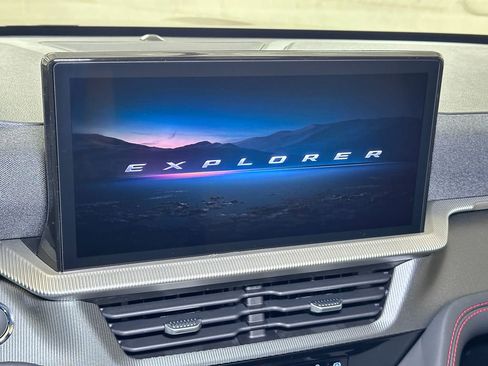 New 2026 Ford Explorer ST-Line image 30