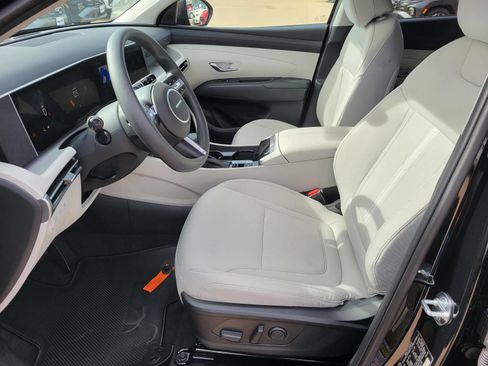 New 2026 Hyundai Tucson SEL FWD image 17