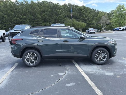New 2026 Chevrolet Trax LT w/ Driver Confidence Package FWD image 4