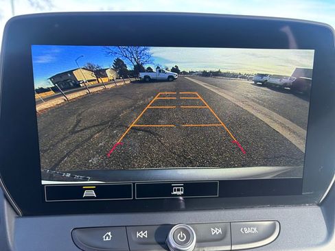 Used 2025 Chevrolet Blazer LT image 19