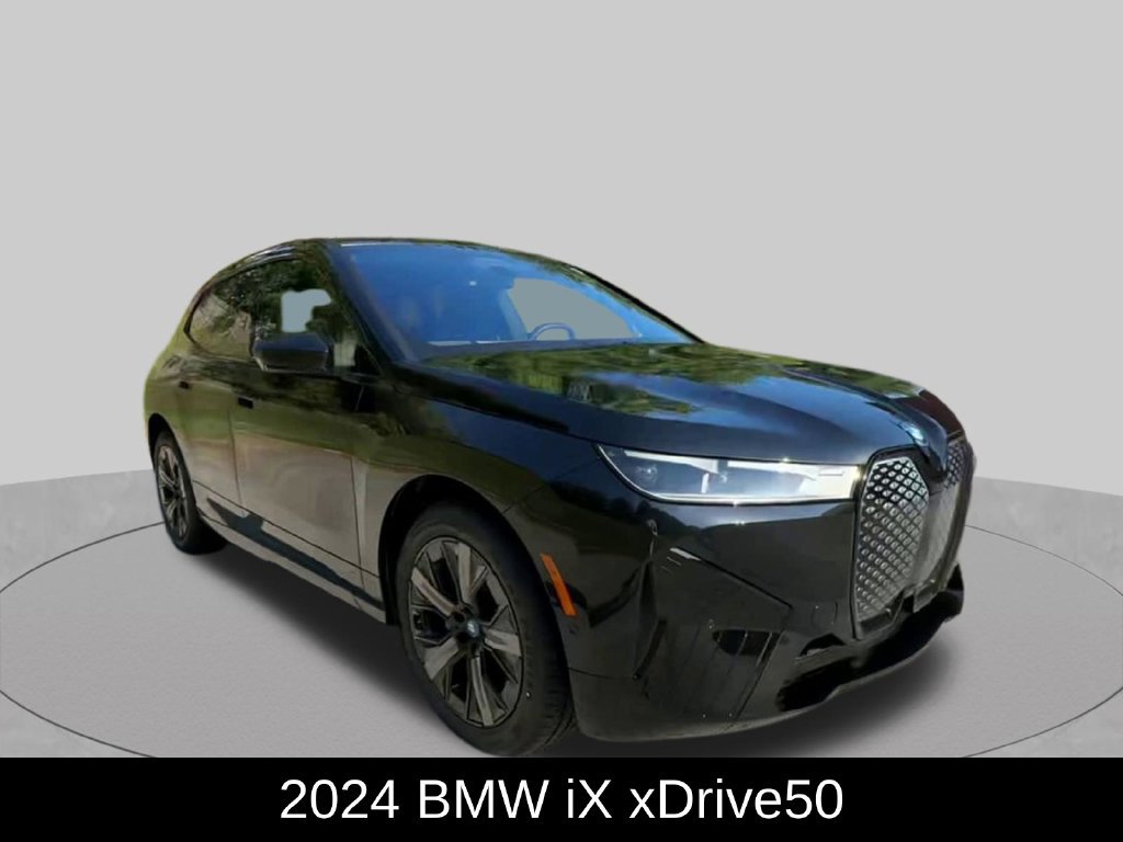 Used 2024 BMW iX xDrive50 w/ Premium Package AWD/4WD image 3