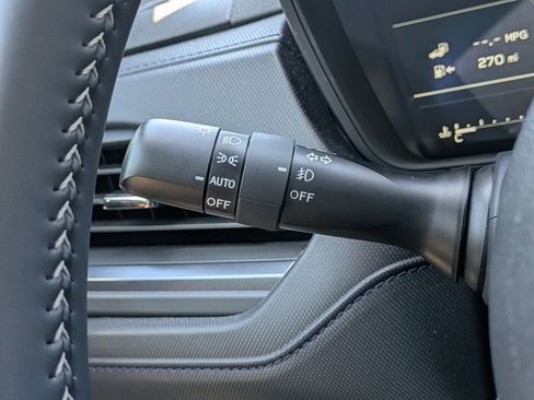 Used 2025 Subaru Forester Limited w/ Protection Package (1PH) image 33