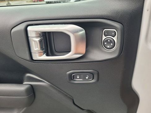 New 2026 Jeep Wrangler Unlimited Sport image 21